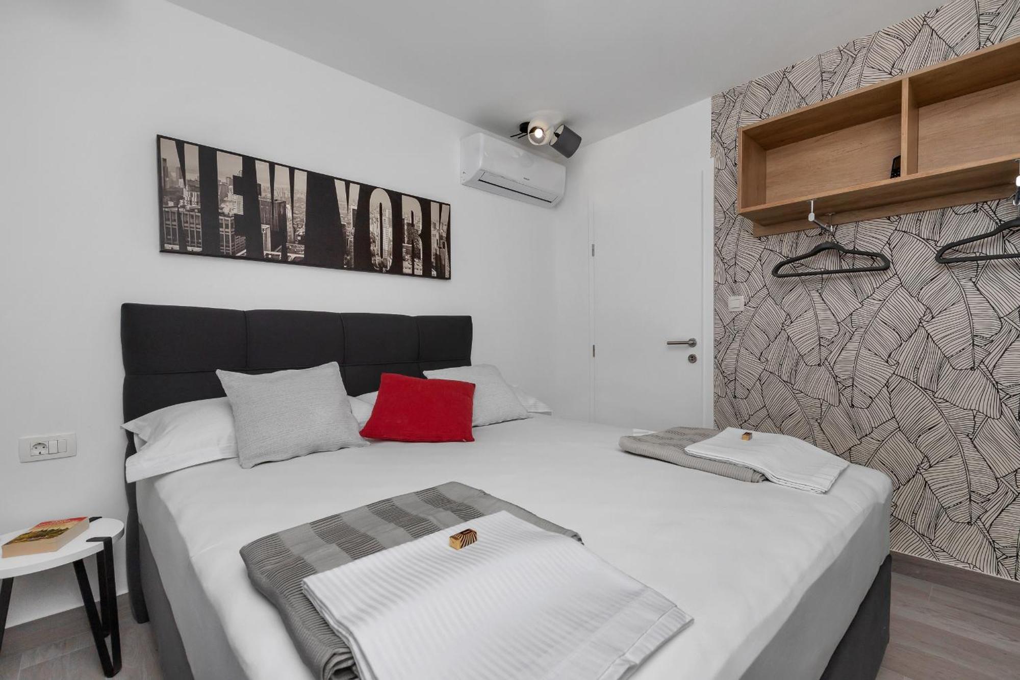 Apartments Strada Tucepi Tučepi Quarto foto